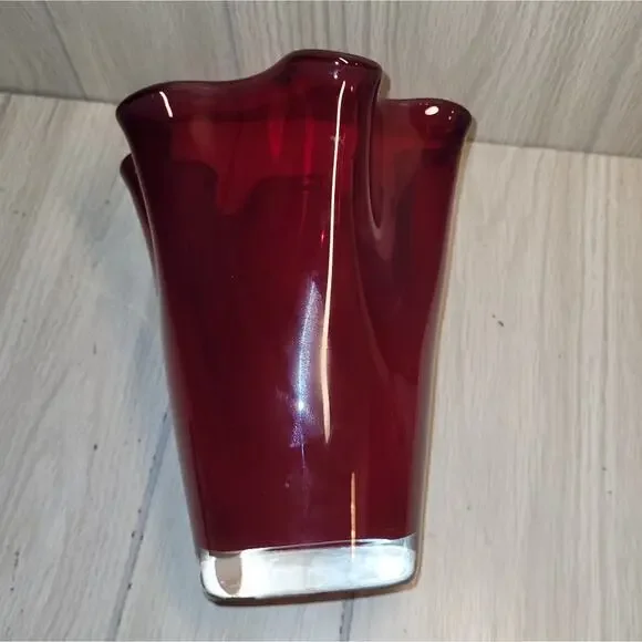 Vtg 70s Elegant Ruby Red Glass Handkerchief Vase Large Thick MCM Murano Style - Picture 3 of 9